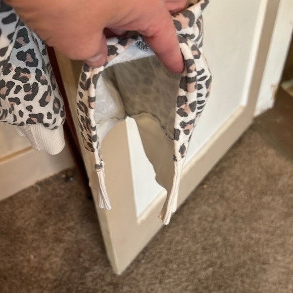 American Eagle Leopard Print Hooded Sweatshirt, XS - Picture 3 of 5